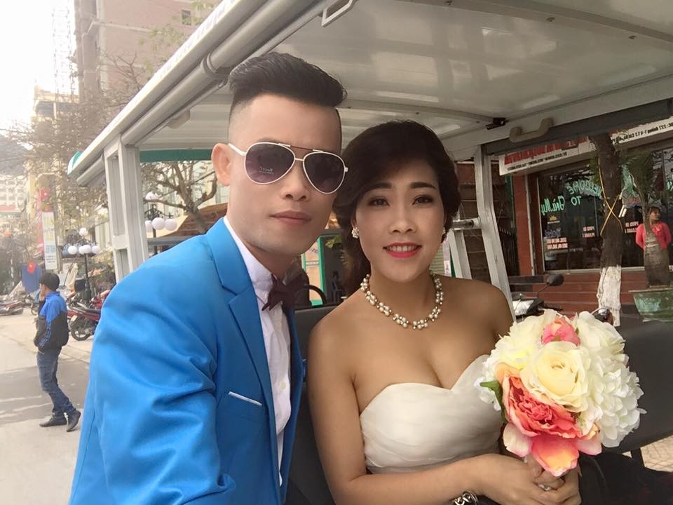 Sau hai lần hôn nhân tan vỡ, Hiệp Gà chuẩn bị làm đám cưới với bạn gái mới. Vừa đây, loạt  ảnh cưới của Hiệp Gà và người phụ nữ thứ ba được chính anh chia sẻ trên trang cá nhân.